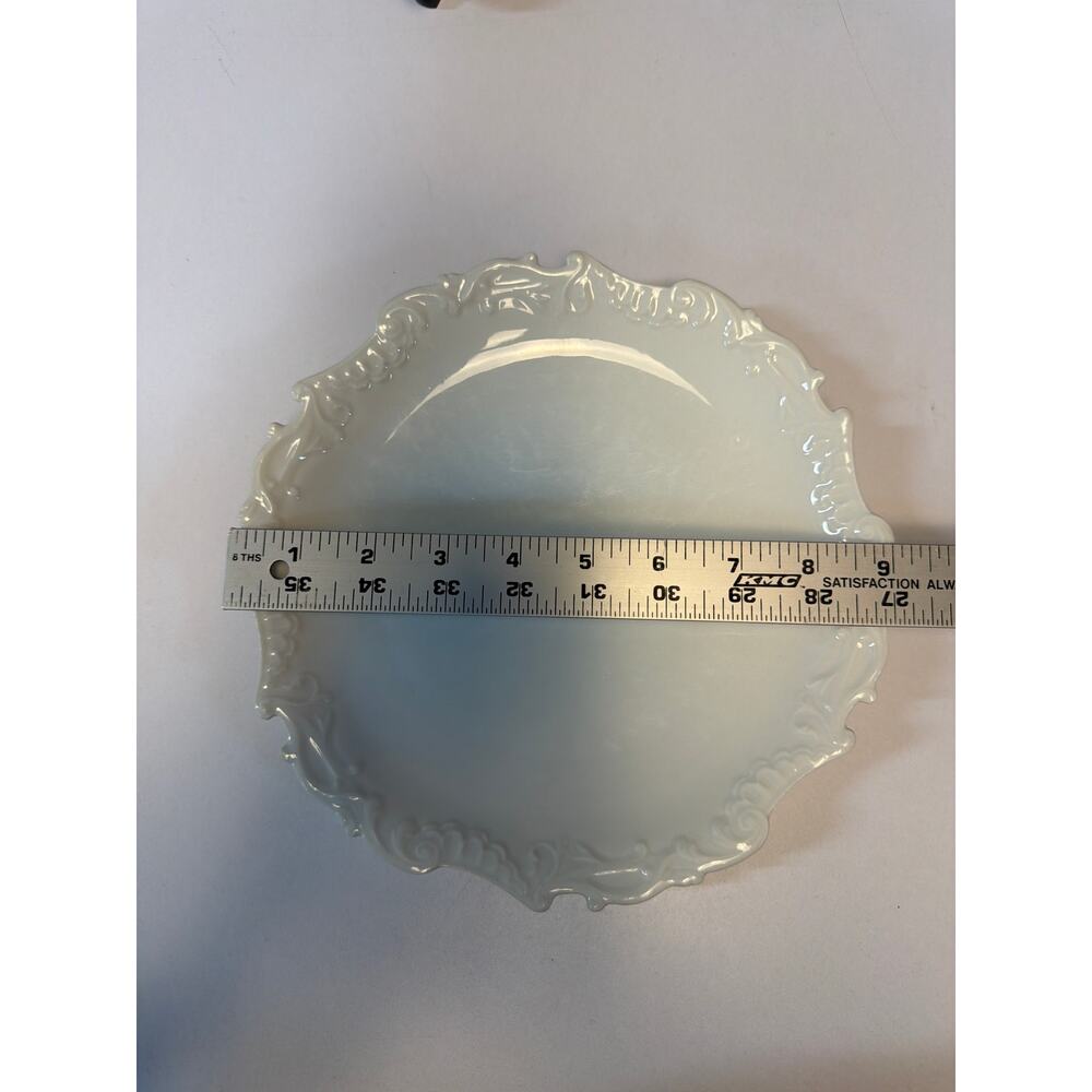 Vintage Limoges France White Porcelain 9” Plate Raised Scrollwork Scalloped Edge - Picture 5 of 5